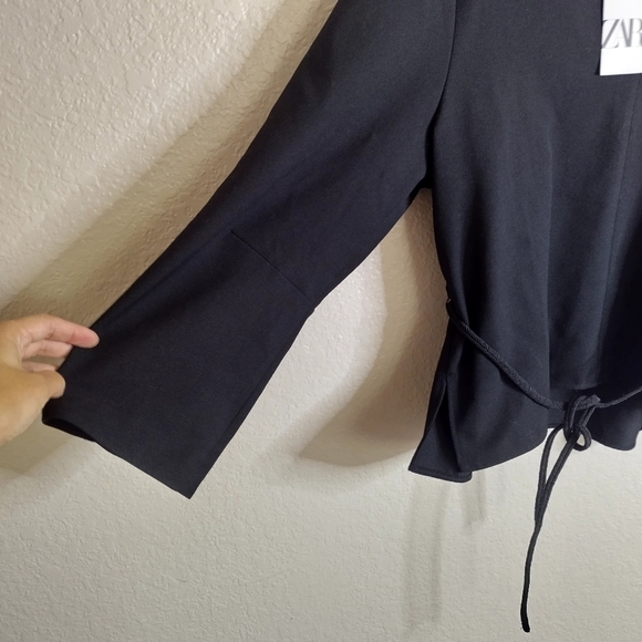 NWT ZARA Belted V Neck Cut Flowy Blouse Sz Xl - Picture 4 of 8